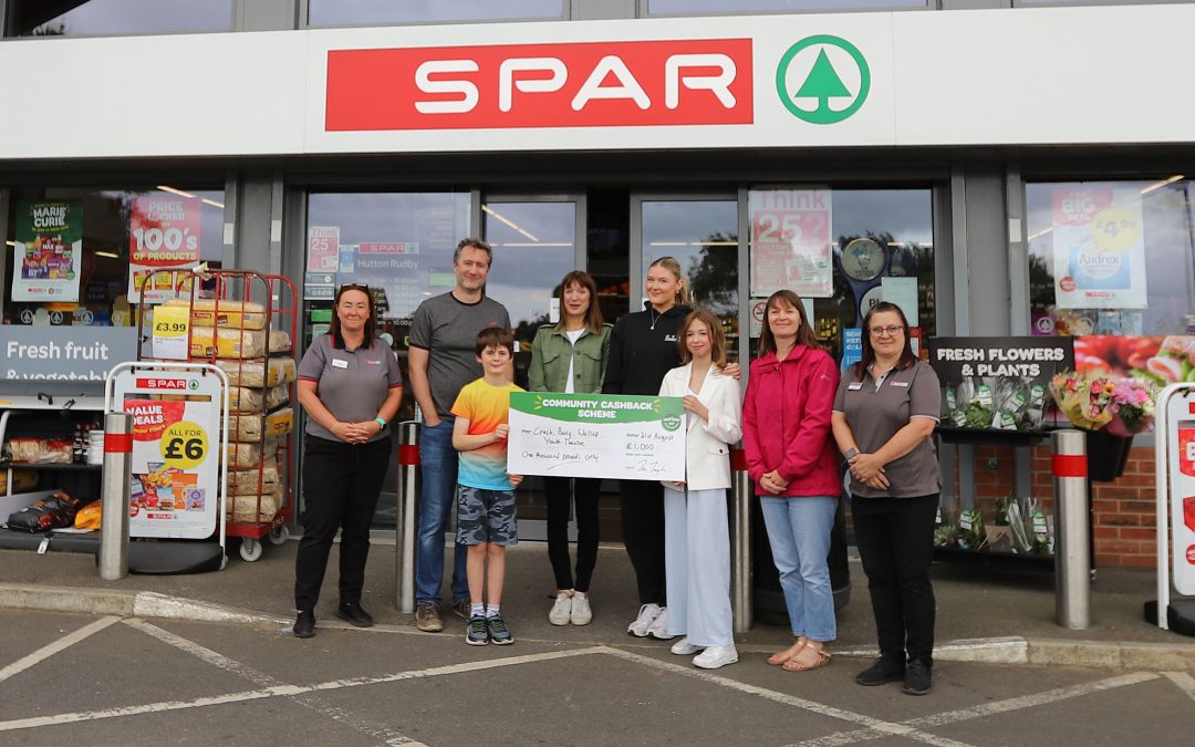 SPAR donates £1,000 to Crash Bang Wallop Youth Theatre
