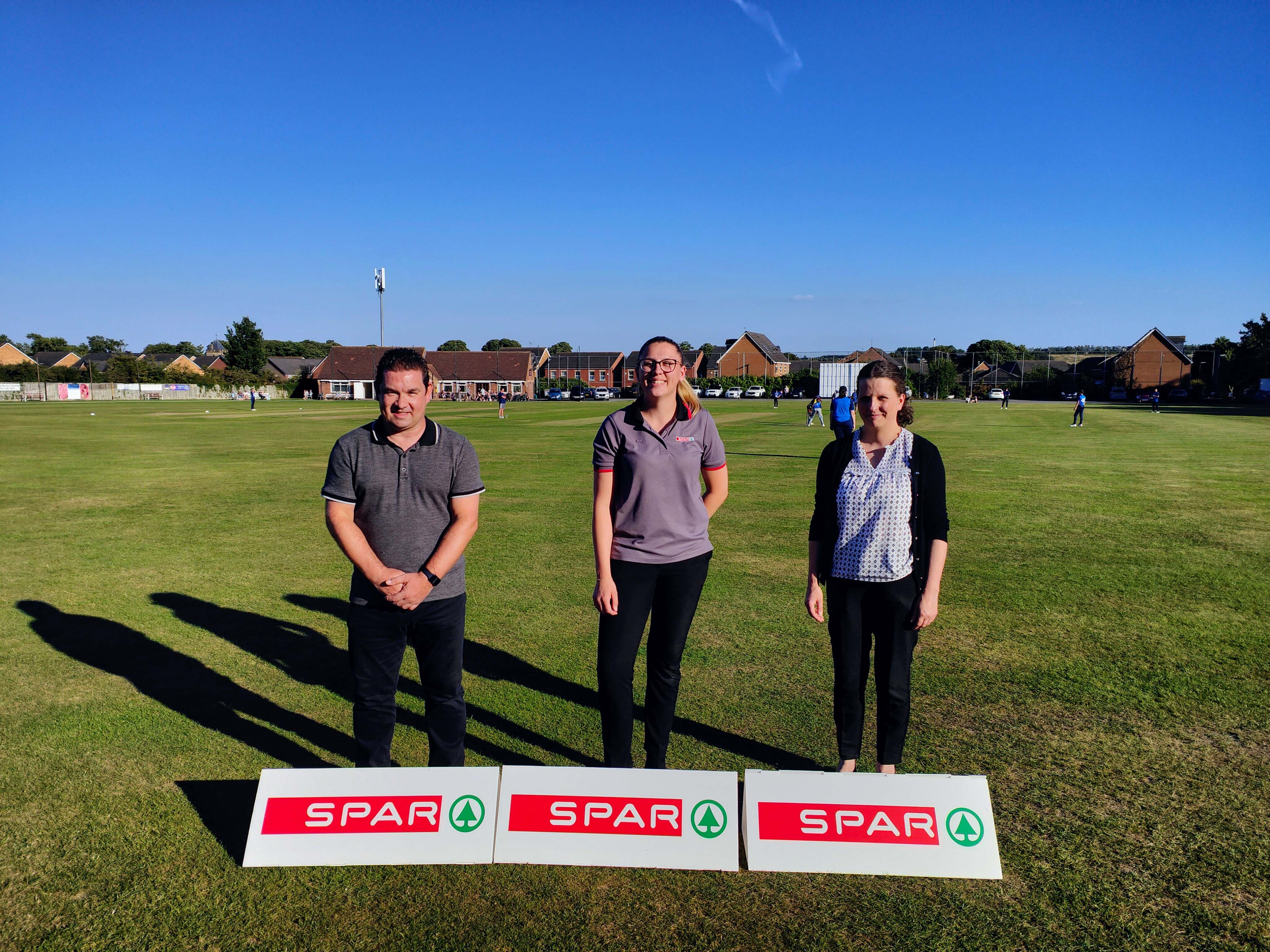 How’s that for community support? SPAR sponsors Willington Cricket Club and the town’s foodbank