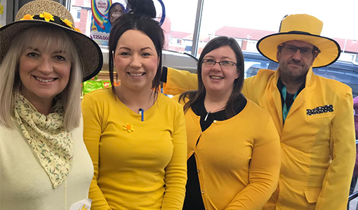 SPAR Oswaldtwistle ‘Go Yellow’ for Marie Curie and raise £1500!